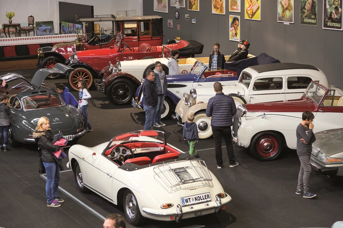 Ausflugsziel: Koller's Oldtimer Museum - Mehr als 130 Jahr Automobilgeschichte. Von der Kutsche bis zum Sportwagen.  - DER HELDENBERG
