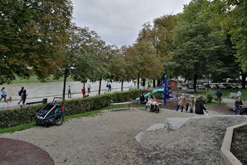 Ausflugsziel: Spielplatz Franz-Josef-Kai