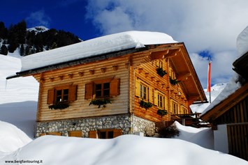 Ausflugsziel: Kaserillam Winter - Kaserill Alm - Zans