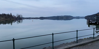 Ausflug mit Kindern - Berndorf bei Salzburg - Weg vom Strandbad zur Promenade - Strandbad Mattsee