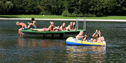 Voyage avec des enfants - Obertraun - Die Insel in der Mitte des Freizeitsee Pichl - Freizeitpark Pichl