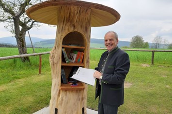 Ausflugsziel: Outdoorbibliothek im Europapark - Kräftereich St. Jakob im Walde