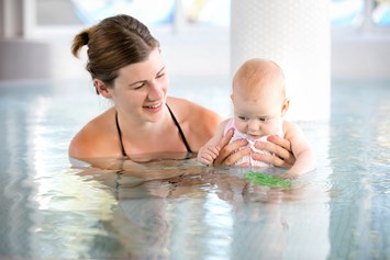 Ausflugsziel: Babyschwimmen für Mama und Baby - Parktherme Bad Radkersburg
