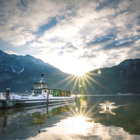 Ausflugsziel: Altaussee-Schifffahrt: Entschleunigen auf Österreichs erstem Solarschiff
