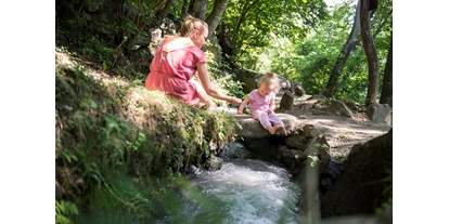 Trip with children - Kastelruth - Spazieren Wandern mit Kindern Familien Sommer Partschinser Waalweg_MGM_Alex Filz 2015 - Partschinser Waalweg - Zielbach Runde