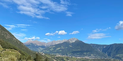 Trip with children - Kastelruth - Der Algunder Waalweg in Algund bei Meran. - Wanderung am Algunder Waalweg