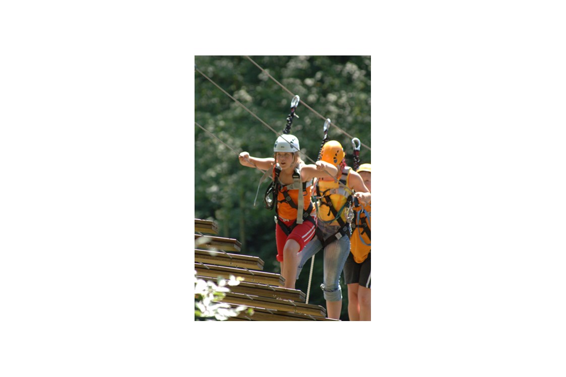 Ausflugsziel: Spaß und Abenteuer auch für Gruppen, Familien, Schulklassen und Firmen. - Hochseilpark Seeham