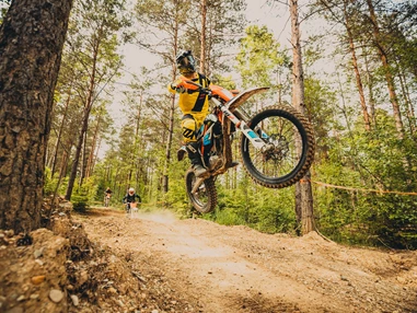 Ausflugsziel: Elektro Motocross Action mit der KTM Freeride E - EMX-Park