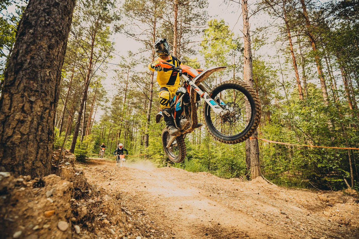Ausflugsziel: Elektro Motocross Action mit der KTM Freeride E - EMX-Park