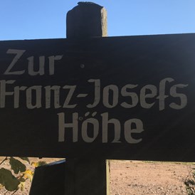 Ausflugsziel: Wegweiser Franz Josefs Höhe bei Oberzeiring
 - Franz Josef's Höhe bei Oberzeiring im Murtal