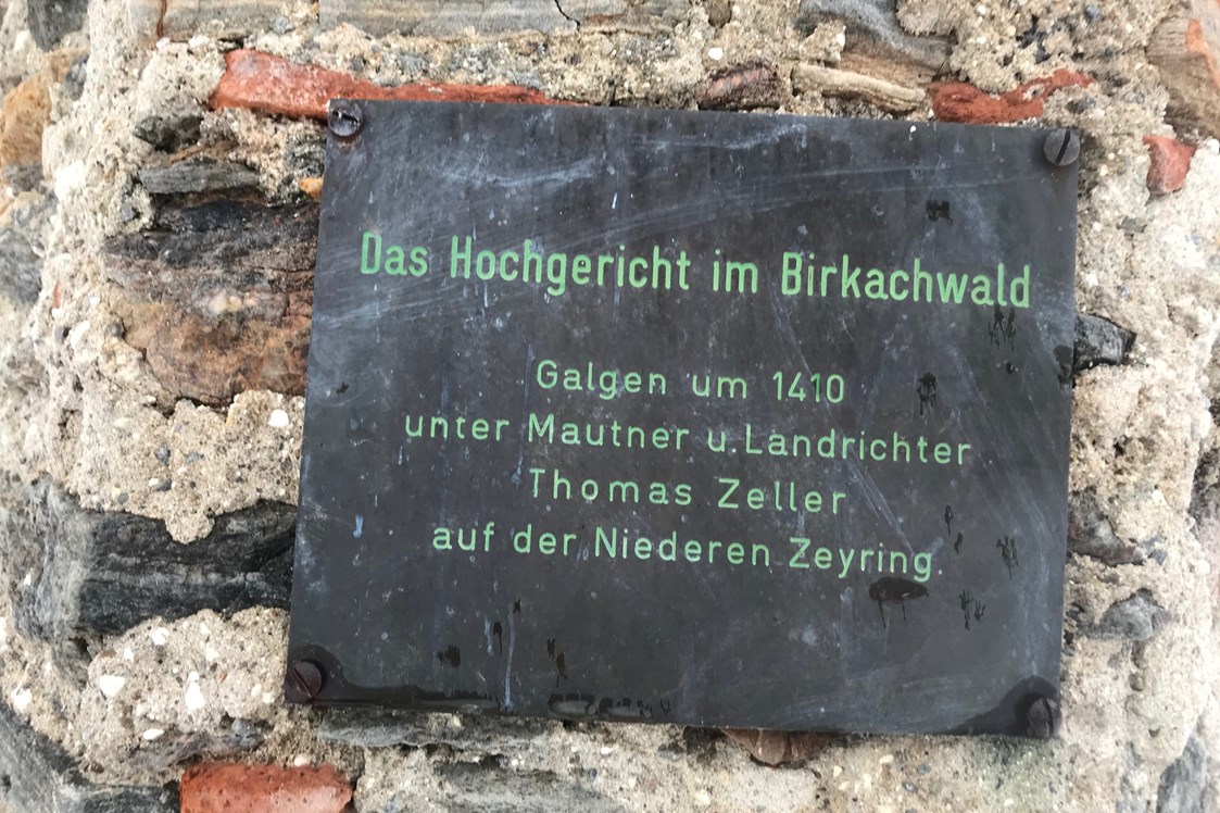Ausflugsziel: Galgen am Hochgericht im Birkachwald