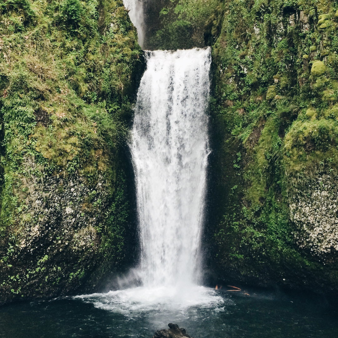 Trip with children - Tschiertschen - Symbolbild für Ausflugsziel Wasserfall Lenzerheide. Keine korrekte oder ähnlich Darstellung! - Wasserfall Lenzerheide