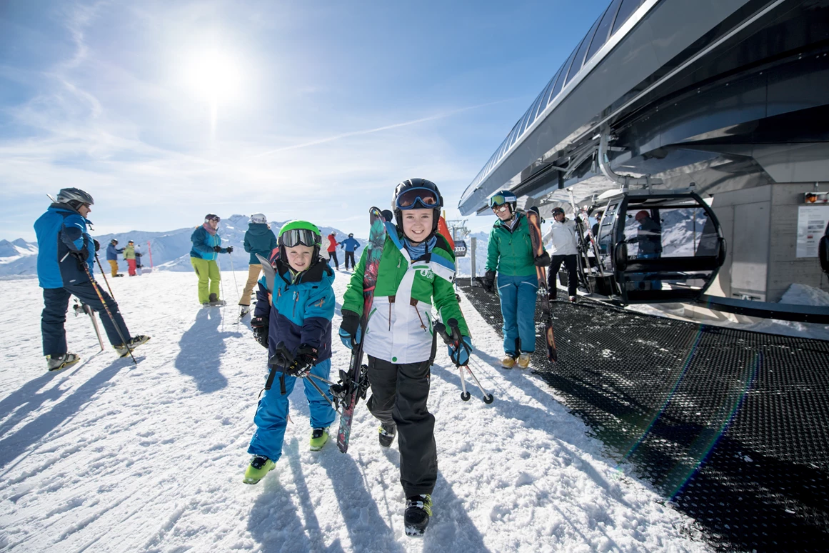 Ausflugsziel: Gütsch-Express - Andermatt Sedrun Disentis
