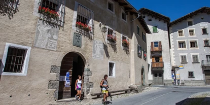 Trip with children - Zuoz - Pretorio und Folterkammer
