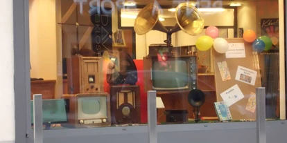 Reis met kinderen - Vättis - Ernesto's Grammophon- und Rundfunk Museum