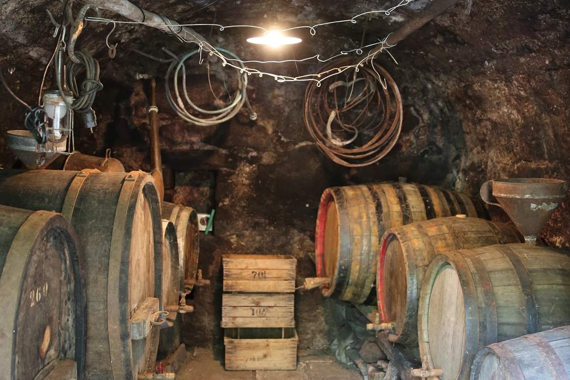 Ausflugsziel: "Grotti" von Cama