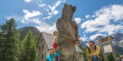 Reis met kinderen - Ried im Oberinntal - Bärenausstellung S-charl