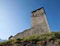 Ausflugsziel: Schlossruine Steinsberg in Ardez, Unterengadin – © Andrea Badrutt, Chur - Ardez