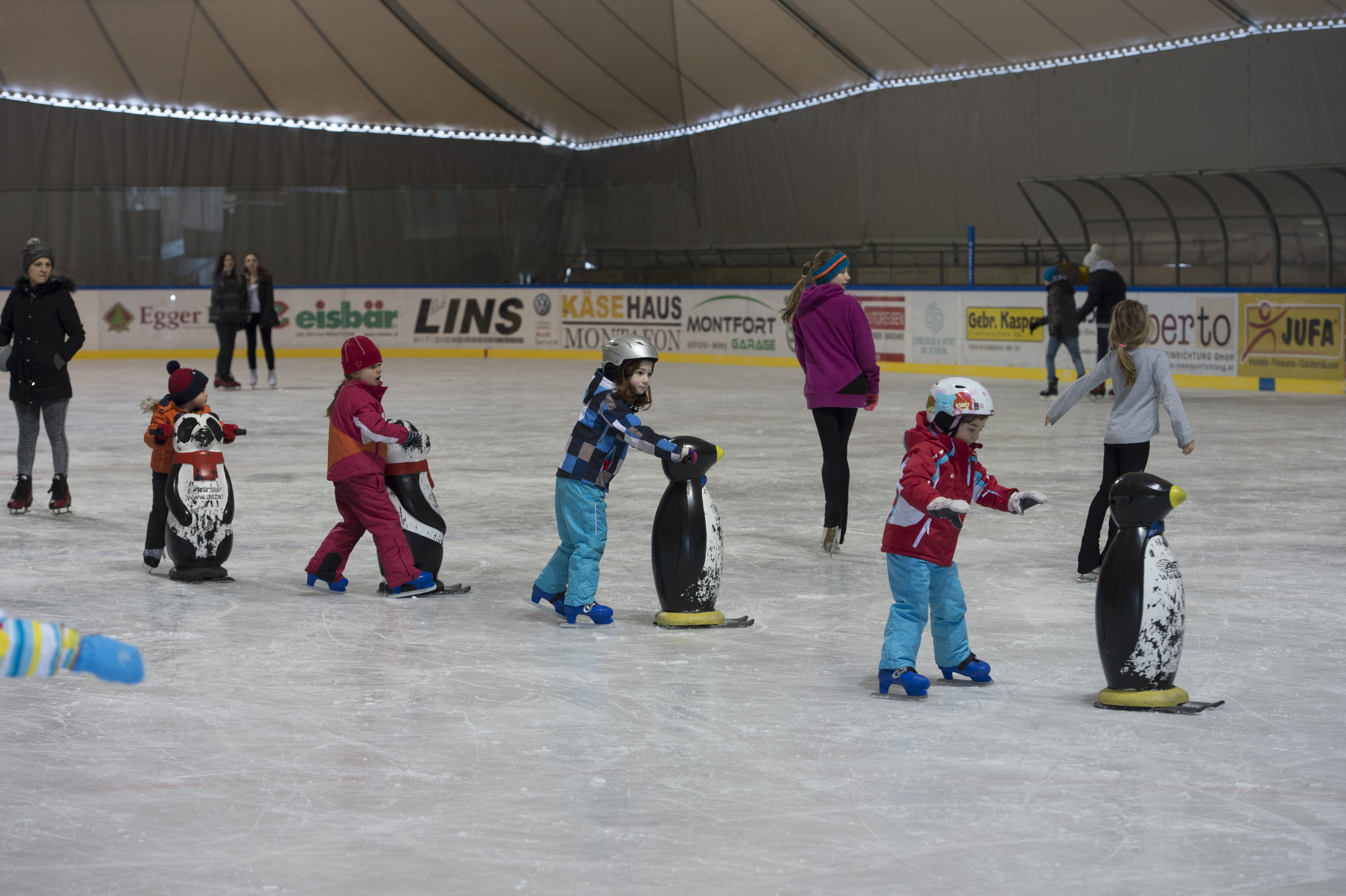 Ausflugsziel: Kunsteisbahn Aktivpark Montafon