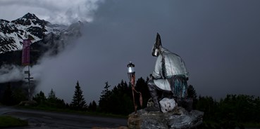 Ausflug mit Kindern - Vorarlberg - Bergknappendenkmal am Kristberg im Silbertal, dem Genießerberg im Montafon - Der Sagenwanderweg (Sagenweg) vom Kristberg ins Silbertal
