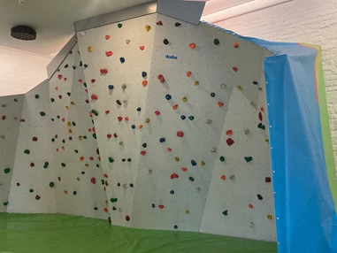 Ausflugsziel: HUGODROM - Indoor Action Park