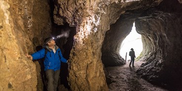 Ausflug mit Kindern - Alter der Kinder: 6 bis 10 Jahre - Daun - Buchenlochhöhle am Gerolsteiner Felsenpfad - Gerolsteiner Felsenpfad
