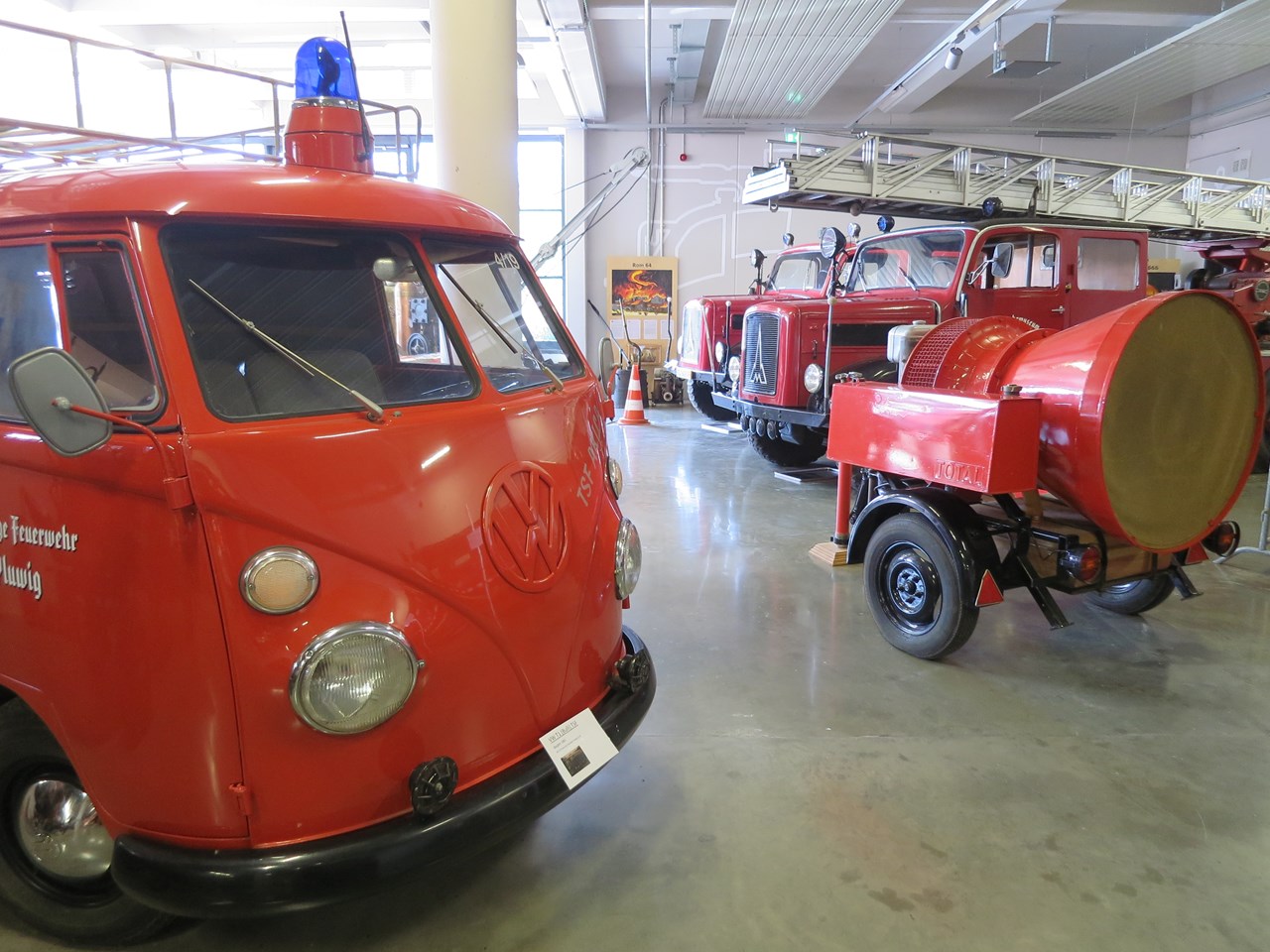 Feuerwehr Erlebnis Museum Highlights beim Ausflugsziel Restaurierte Fahrzeuge und Exponate