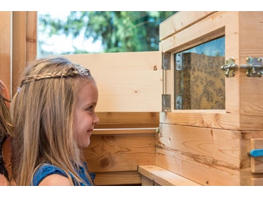 Ausflugsziel: Honigbienen live erleben im Bienenhaus - Bienenerlebnisweg