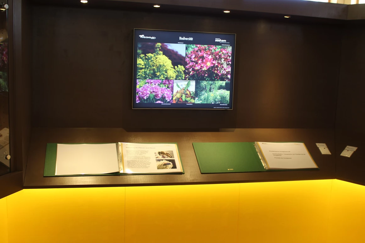 Ausflugsziel: Bienenpavillon mit Ausstellung - Bienenerlebnisweg