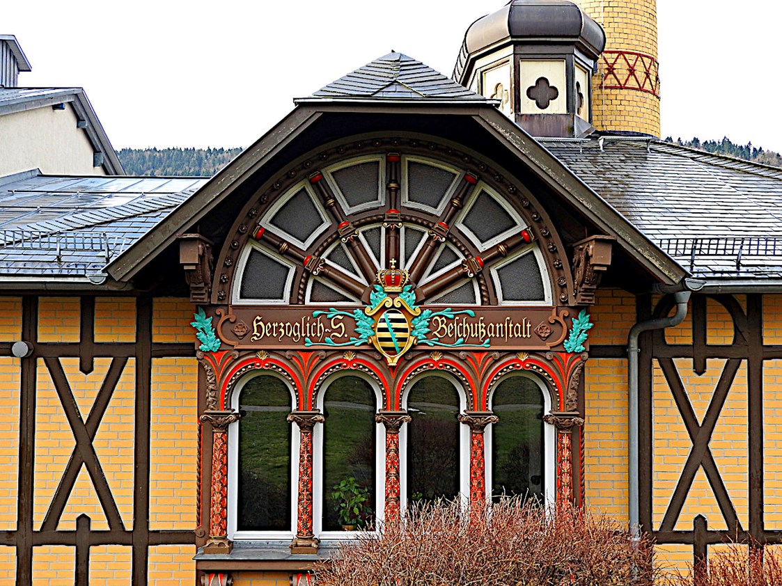 Ausflugsziel: Eingangsportal des Stadtmuseums in der Beschußanstalt - Stadtmuseum in der Beschußanstalt