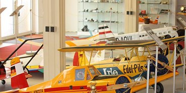 Ausflug mit Kindern - Alter der Kinder: 6 bis 10 Jahre - Gehren - Ausstellung von Modelsportflugzeugen, dessen Miniaturen, Wertegang des Vereins und Freizeitaktivitäten im Flugmodelsport - Modellbau- und Technikmuseum