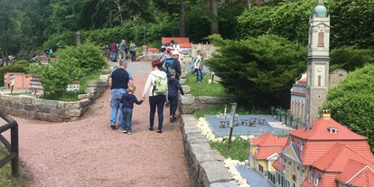 Ausflug mit Kindern - Wickeltisch - Parkspaziergang - Freizeit- und Miniaturenpark mini-a-thür