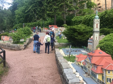 Ausflugsziel: Parkspaziergang - Freizeit- und Miniaturenpark mini-a-thür