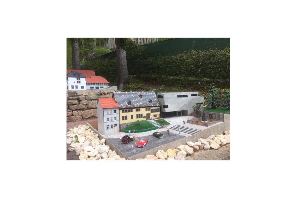 Ausflugsziel: Modell des Bachhaus Eisenach - Freizeit- und Miniaturenpark mini-a-thür