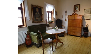 Reis met kinderen - Saaleland - Städtisches Museum in Bad Lobenstein-
Biedermeierzimmer - Alter Turm Bad Lobenstein