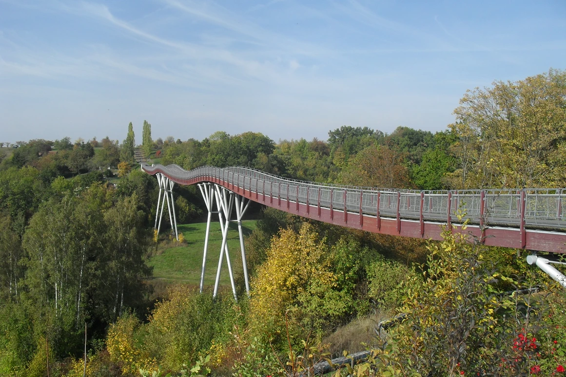 Ausflugsziel: Drachenschwanzbrücke - Neue Landschaft Ronneburg