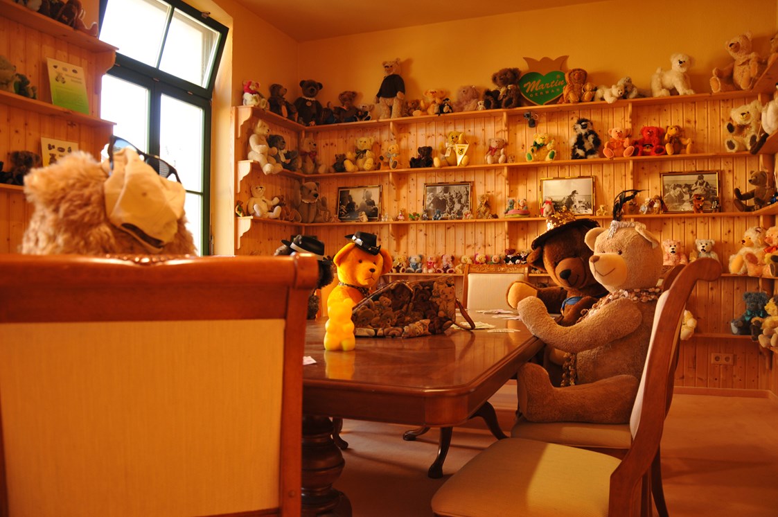 Ausflugsziel: Bärenstammtisch - Deutsches Teddybären Museum
