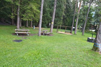Ausflugsziel: Kinderspielplatz im Wald  - Abenteuerspielplatz Gemsle