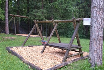 Ausflugsziel: Schaukel  - Abenteuerspielplatz Gemsle