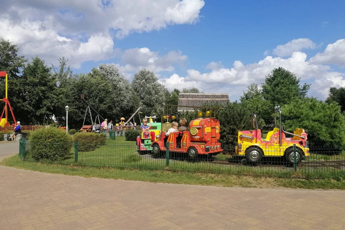 Ausflugsziel: Märchenbahn - Der Dinosaurierpark - Ferienpark Germendorf