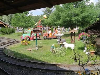 Ausflugsziel: Märchenbahn - Der Dinosaurierpark - Ferienpark Germendorf
