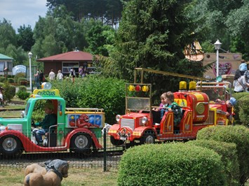 Der Dinosaurierpark - Ferienpark Germendorf Highlights beim Ausflugsziel Märchenbahn