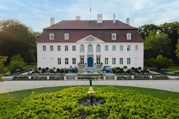 Ausflugsziel: Das barocke Schloss Branitz als weiterer Höhepunkt eines Besuchs. - Park und Schloss Branitz