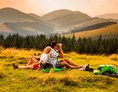 Urlaub: Wanderer auf der Sommeralm
(c) TVB Almenland Foto Bergmann - Tourismusregion Naturpark Almenland Steiermark