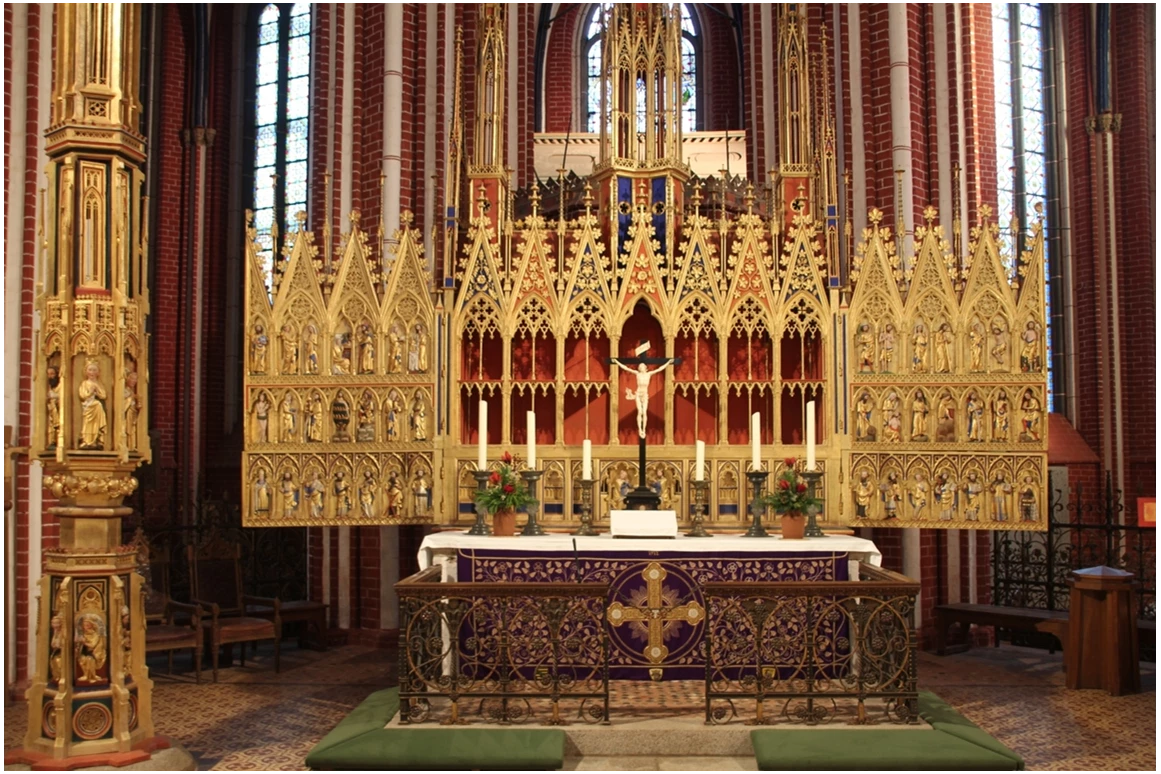 Ausflugsziel: Ältester Flügelaltar der Kunstgeschichte (um 1300) - Münster Bad Doberan