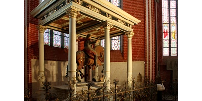 Reis met kinderen - Güstrow - ganz seltenes Reiterstandbild von um 1625 - Münster Bad Doberan