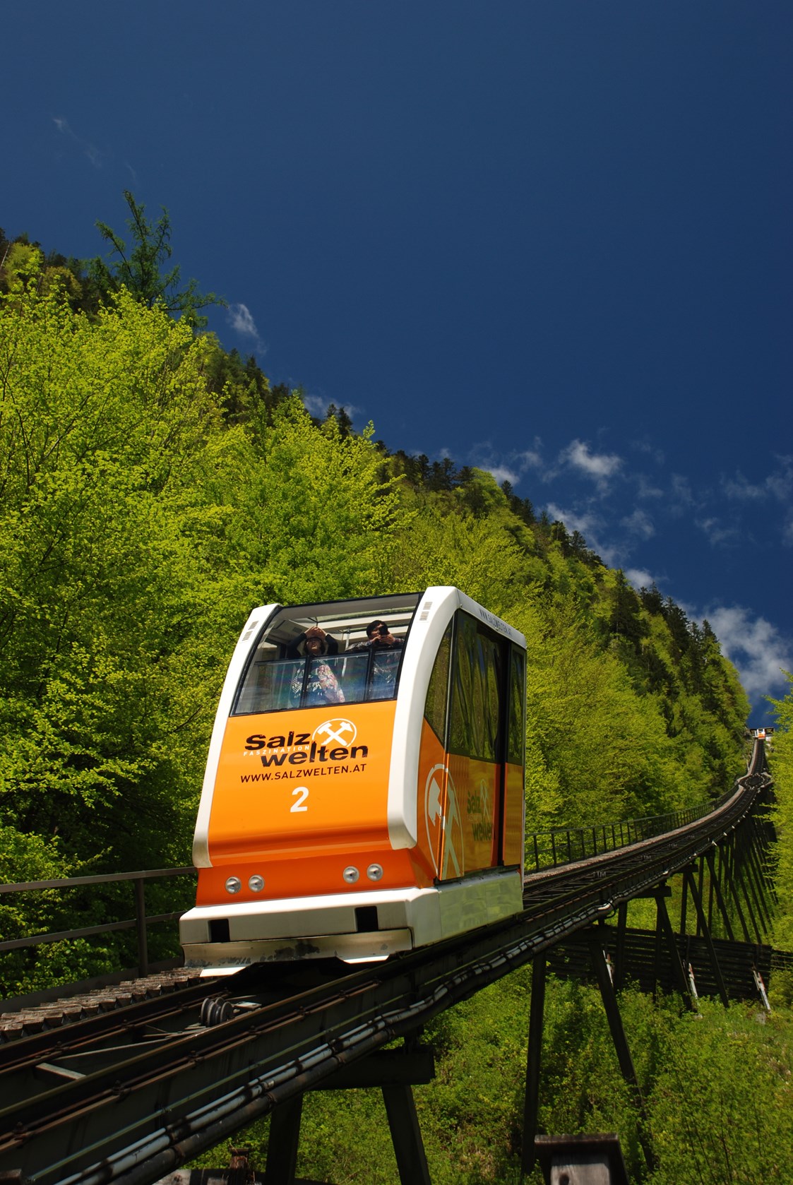 Ausflugsziel: Salzbergbahn Hallstatt, Foto: ©Salzwelten/Kraft - Salzbergbahn Hallstatt & Welterbeblick Skywalk