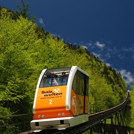 Ausflugsziel: Salzbergbahn Hallstatt, Foto: ©Salzwelten/Kraft - Salzbergbahn Hallstatt & Welterbeblick Skywalk