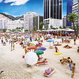 Ausflugsziel: Unser neuester Abschnitt Rio de Janeiro reicht auf 46 m² von der berühmte Christusstatue, über die belebte Copacabana und den Zuckerhut, durch das bunte Karnevalstreiben bis hin zu den eng bebauten Favelas der Metropole in Miniatur. - Miniatur Wunderland