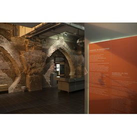 Ausflugsziel: Museum_Ausstellung "Gomorrha 1943 - Die Zerstörung Hamburgs im Luftkrieg" - Mahnmal St. Nikolai